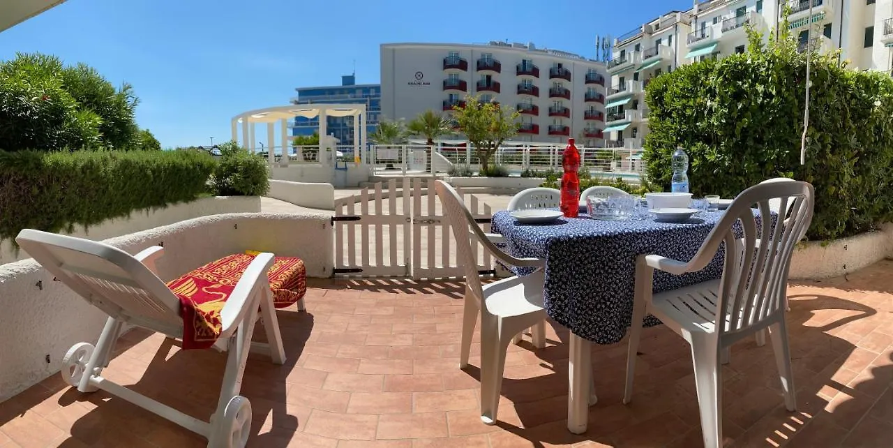 Residence El Palmar Fronte Mare, Fronte Spiaggia Lido di Jesolo Italy